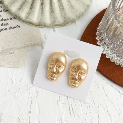 AOMU Декоративный металл лицо серьги с масками S925 серебро булавка металлический золотой цвет кристалл серьги гвоздики для женщин Мода ювелирные изделия