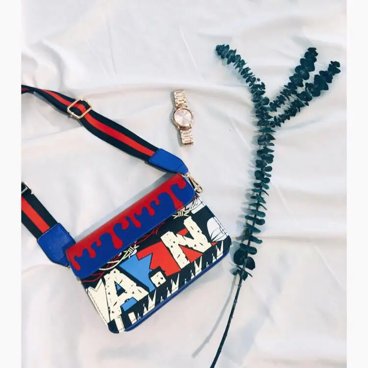 4382996075_1924897600