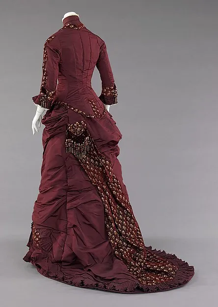 1880s Victorian Dress 1880 Natural Form 