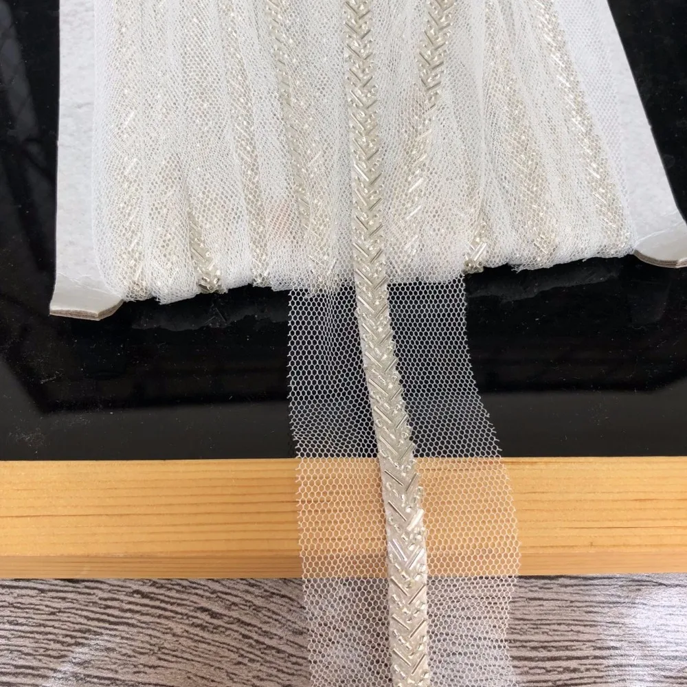 오프 화이트 페르시 레이스 트림 테이프 패브릭 리본 DIY 칼라 봉제 의류 머리 장식 네트 원사 레이스 재료