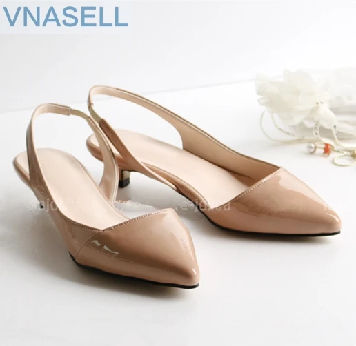 

2019 new Korean version of pointed low-heeled baotou sandals with stiletto patent leather shoes women's shoes
