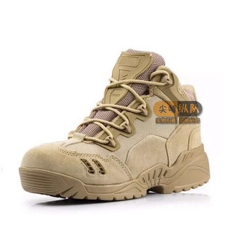 

2018 spring and autumn desert boots, military training shoes, flat bottom men's shoes.