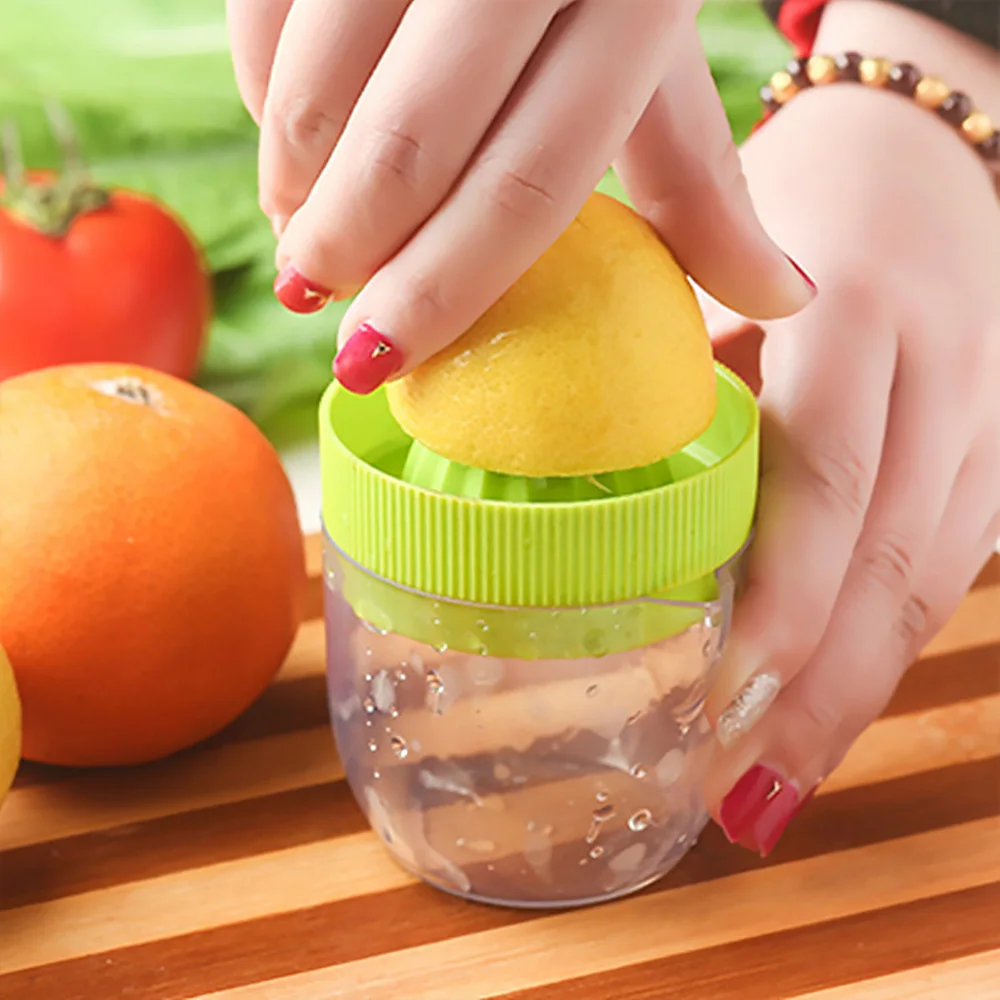 125ML Fruit Juicer Cup Mini Portable Manual Juicer Fruit Orange Lemon