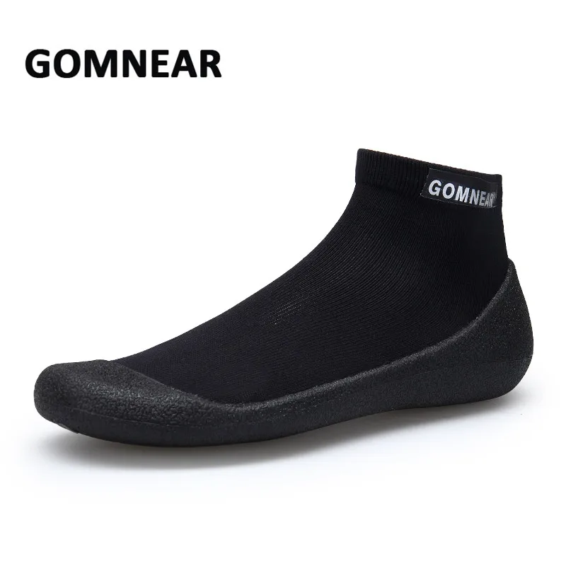 

GOMNEAR Men's Shoes Outdoor Running Shoes Breathable Lightweight Fitness Socks Shoes Anti-skid Sneakers Men Sports Man Sneakers