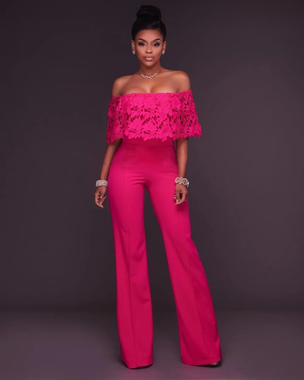 Комбинезон женский вечерний. Комбинезон вечерний. Красный брючный костюм женский плацио. Красивый комбинезон женский вечерний. Комбинезон женский.