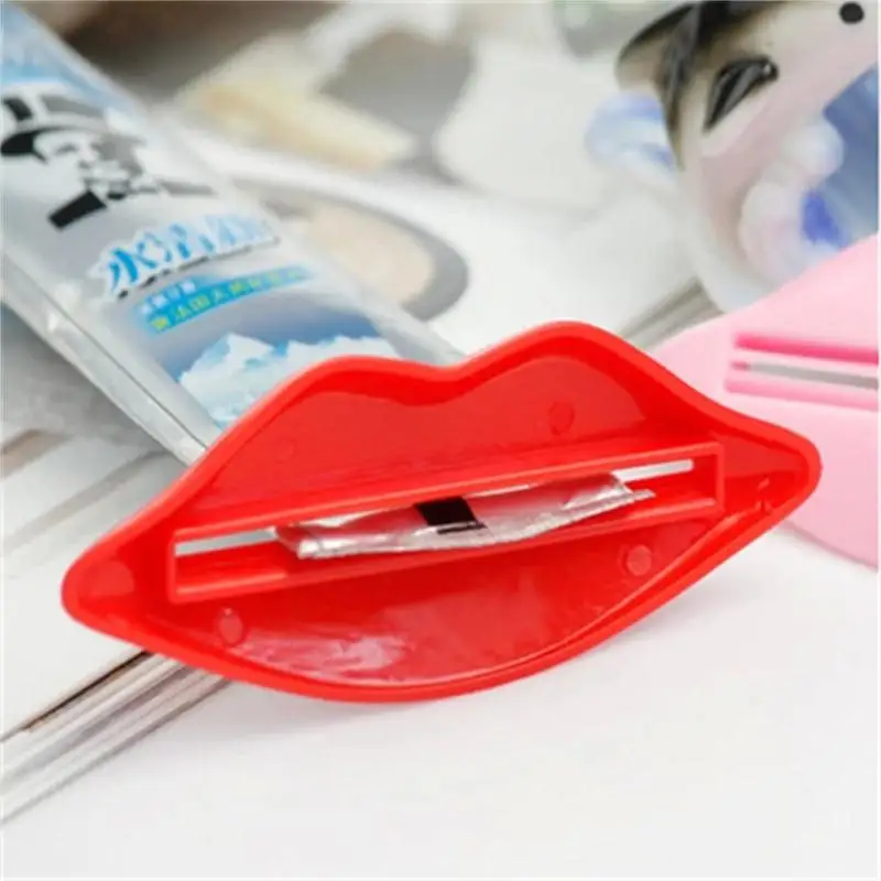 2Pcs Sexy Hot Lip Toothpaste Tube Squeezer Dispenser Easy Holder Cartoon Dispenser Cream Squeezer Home Bathroom Supplies