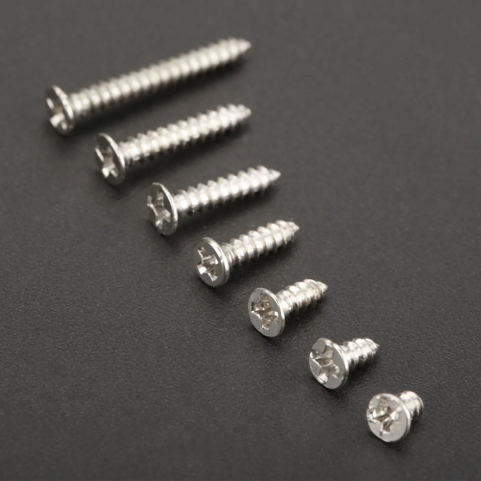 4мм 8мм. Flat head Screw m3 x 8mm латунь винт ø 8мм l= 16мм. Мини шурупы 2х5. Шурупы 1.2 мм 5мм. Микро шуруп 1.5.