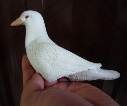 

Free Shipping 2pcs Funny magic,Living Latex Dove/Rubber Dove, Dove Magic prop,Close-up,illusions,magic tricks,gimmick