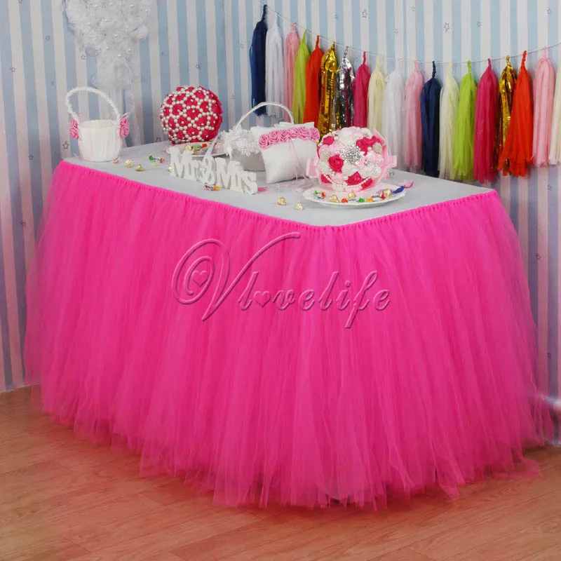 mesa com tule rosa