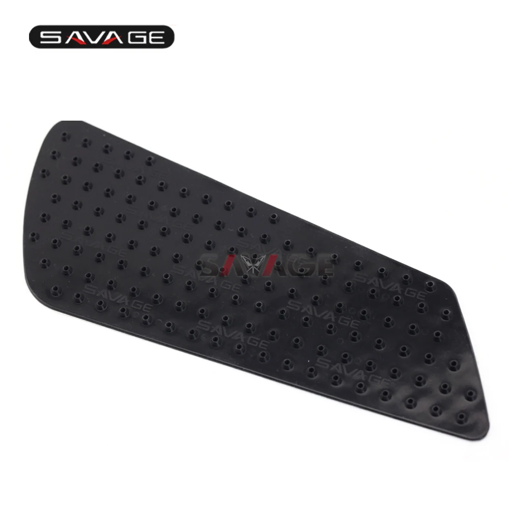 D8108 Traction tank pads (5)