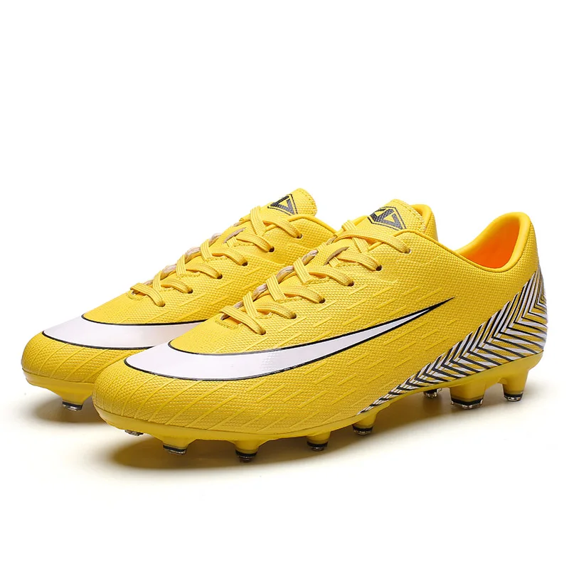 Men Soccer Shoes High Top Turf Sneakers Professional Trainers New Design High Top Long Spikes Football Shoes Chuteira Futebol