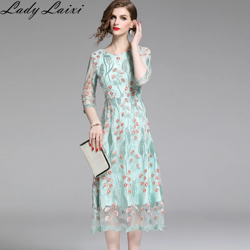 

Women Casual work Dress New 2019 Summer Fashion Vintage Floral Embroidery Midi A-line Elegant Female Party Dresses Vestidos