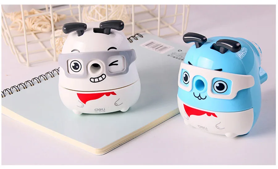 Deli 2018Cute Kawaii Animal Dog Pencil Sharpener Korean Kids School Supplies Stationery Hand Crank mechanical pencil sharpeners