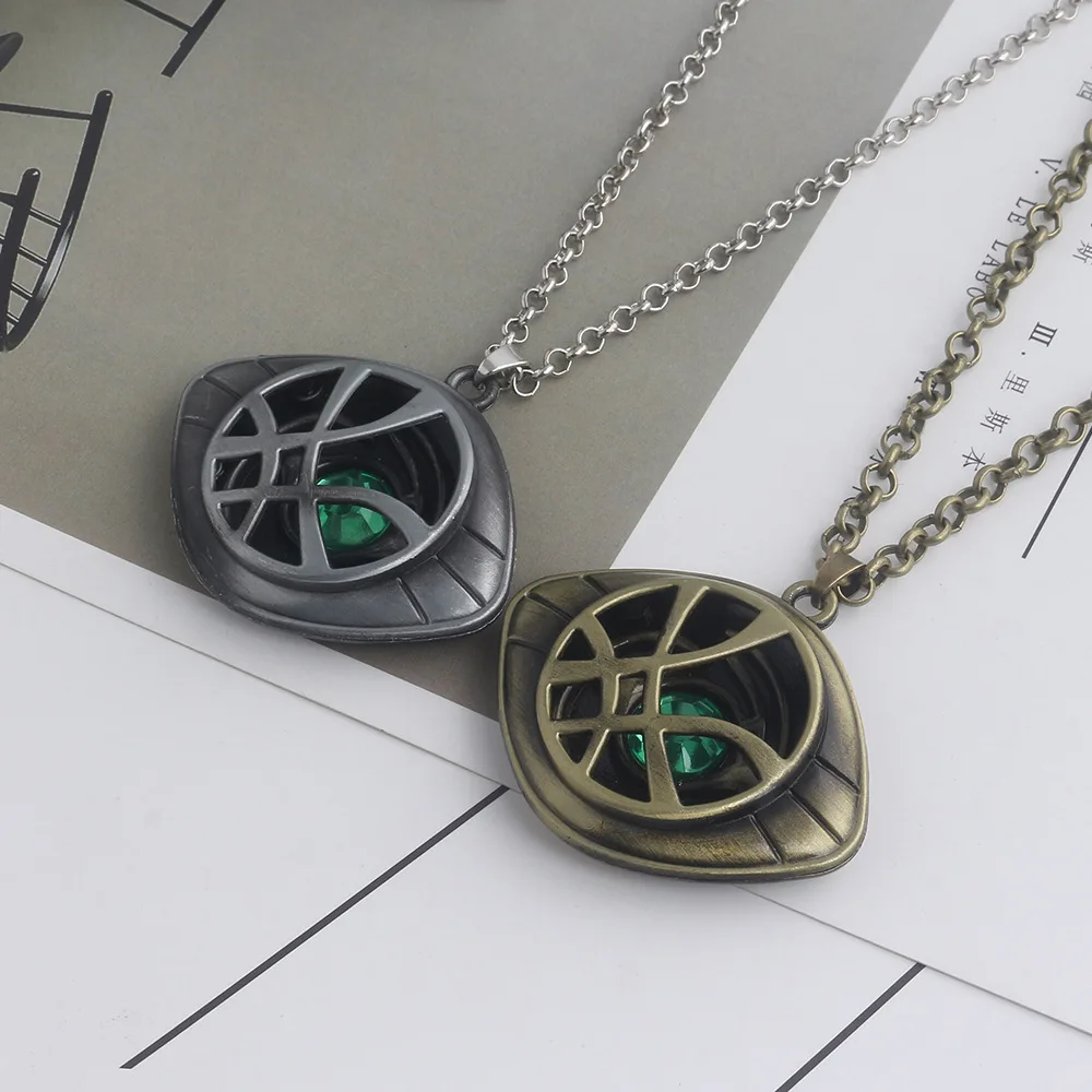 

New Avengers Endgame Doctor Strange Cosplay Accessories Eye Of Agamotto Women Men Metal Necklace Pendant Keychain Ornament Toy