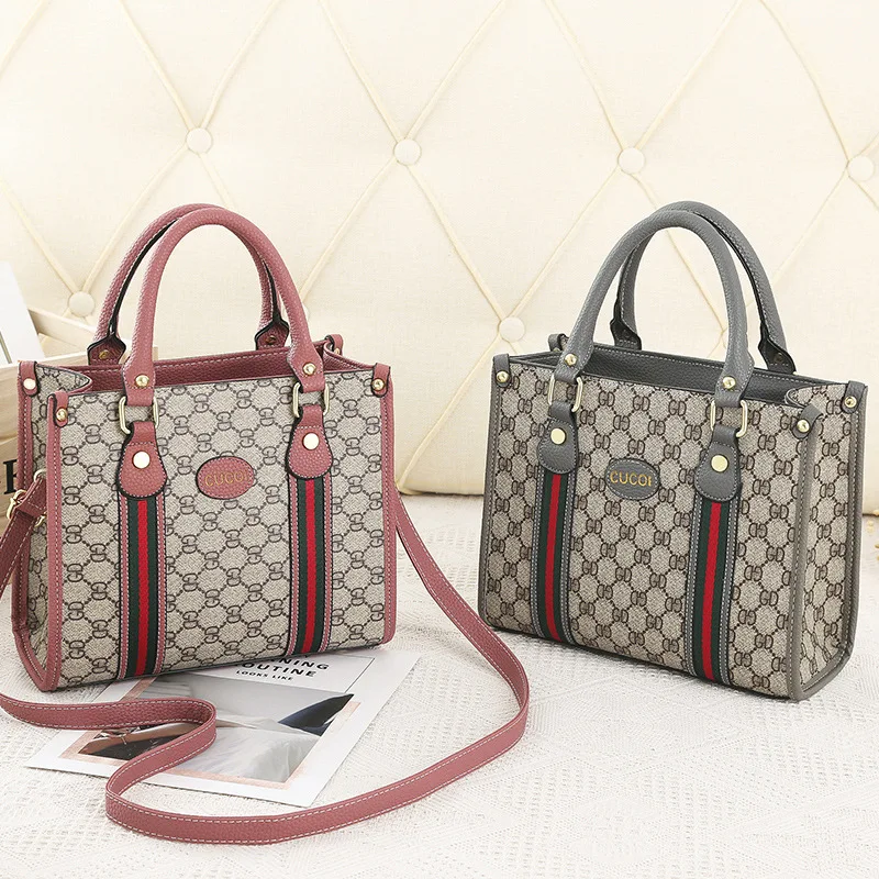 

New trend wild Messenger bag 2019 women bag High Quality PU Leather Female square bag print Pattern atmosphere simple handbags