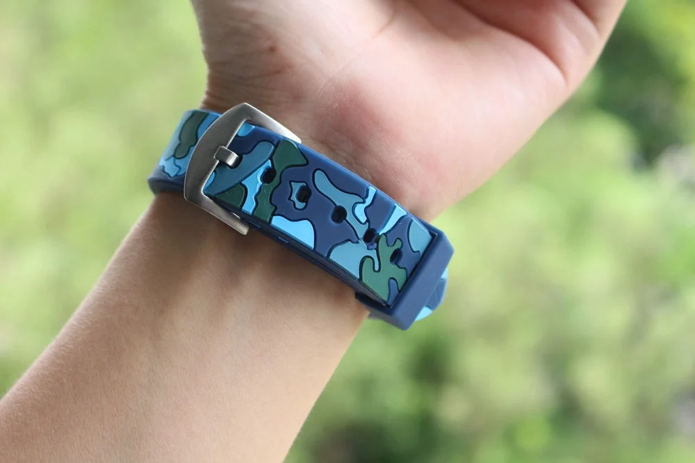 URVOI sport band for apple watch series 1 2 strap for iWatch CAMO colors Soft Silicone Replacement camouflage band with adapters36