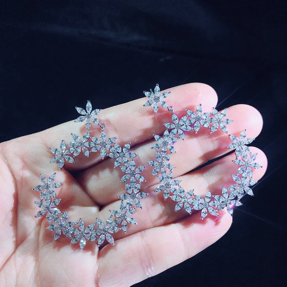 

AccKing Big Luxury Sunflower Blossom Fashion Cubic Zirconia Women Dress Engagement Party Wedding Bridal Earring Jewelry