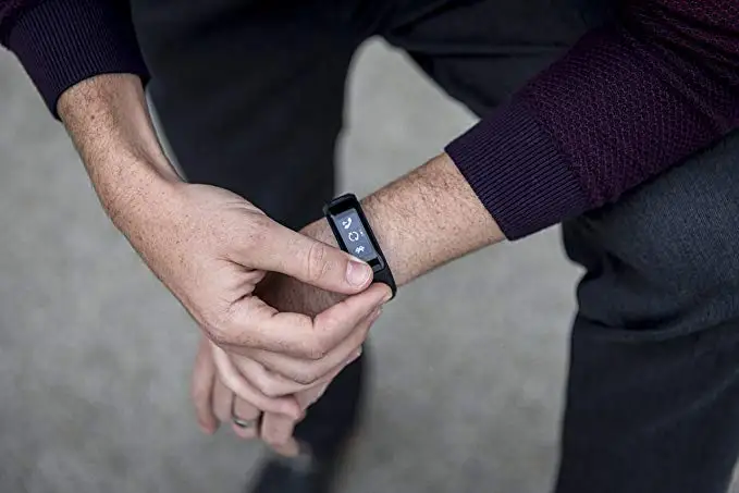 Оригинальные спортивные водонепроницаемые Смарт часы Garmin vivosmart HR с пульсометром