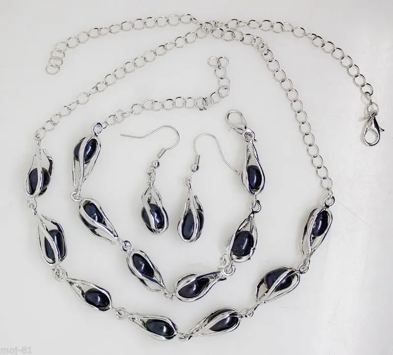 

FREE SHIPPINGElegant Natural Black Freshwater Pearl Necklace Bracelet Earrings Set