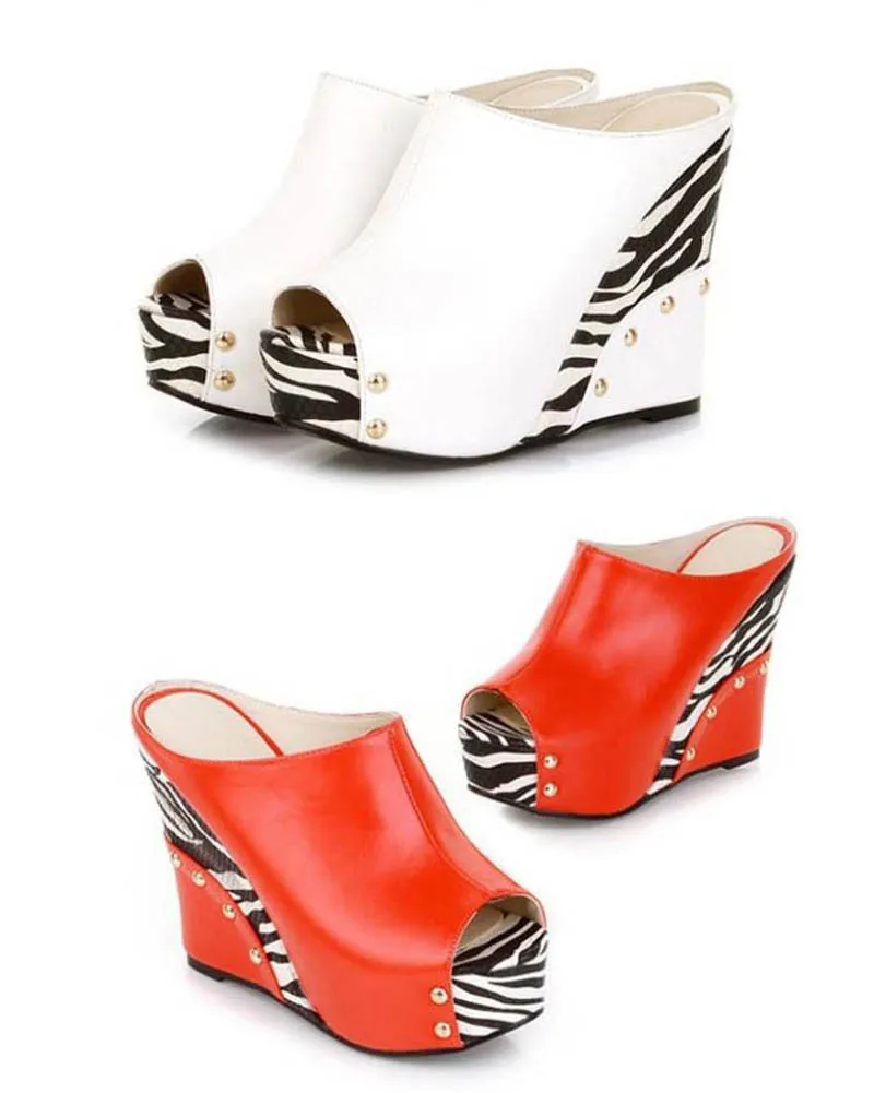 women slides X081-1