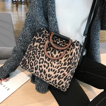 

Leopard Print Shoulder Bag Velvet Vintage Fashion Leopard Tote Hand Bags Luxury Women Ladies Casual Shopping Shopper Handbags