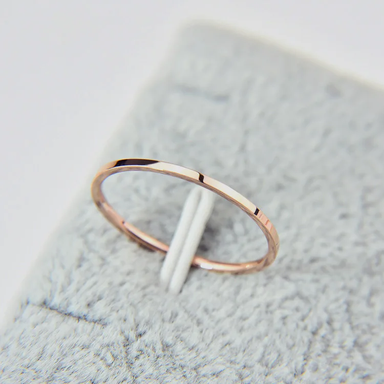 

Titanium Steel 1mm Rose Gold Anti-allergy Smooth Simple Engagement Wedding Couples Rings For Man Or Woman Gift Fainne BXJ03