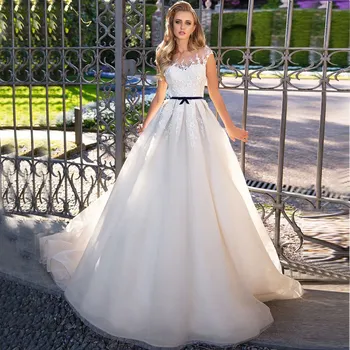 

Elegant Backless robe de mariée Lace Appliques Bridal Gown Elegant Chapel Train Sleeveless Wedding Dress