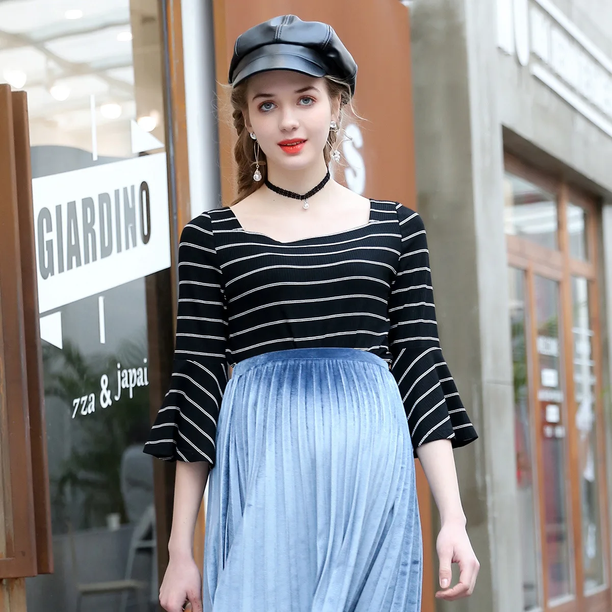 

2019 New Spring&Autumn Stripes Three-quarter Trumpet Sleeves Bottom Maternity T Shirt Maternity Tops Maternity Clothes pregnancy