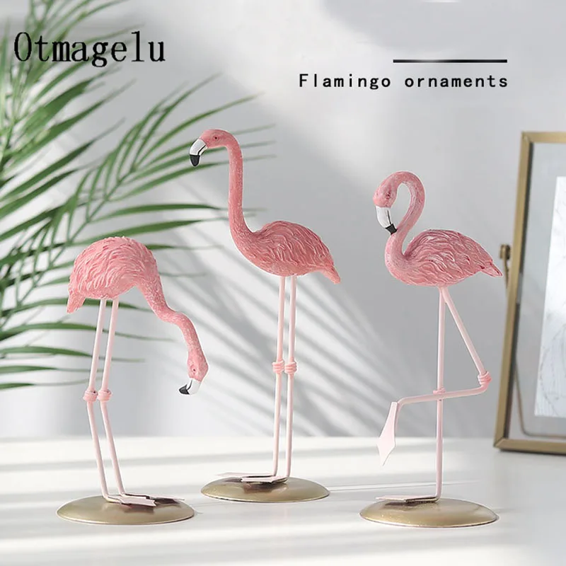 Flamingo Decoration Cute Animal Shaped Resin Metal Ornament Tabletop Decoration Living Room Bedroom Home Garden Yard Decoration