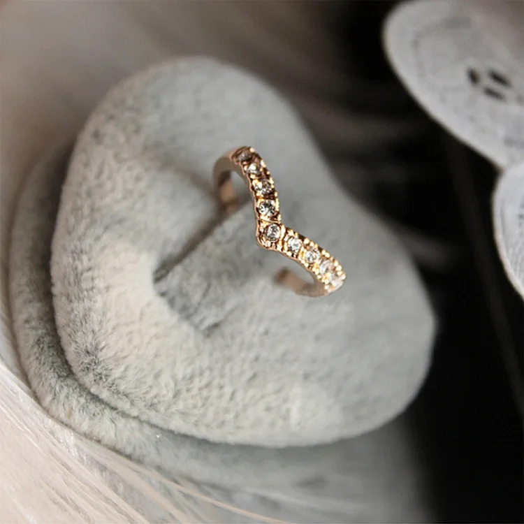 Indusleaves Fashion Jewelry New Ring for Women Female V Shape Round Zirconia Rings Party Gift | Украшения и аксессуары