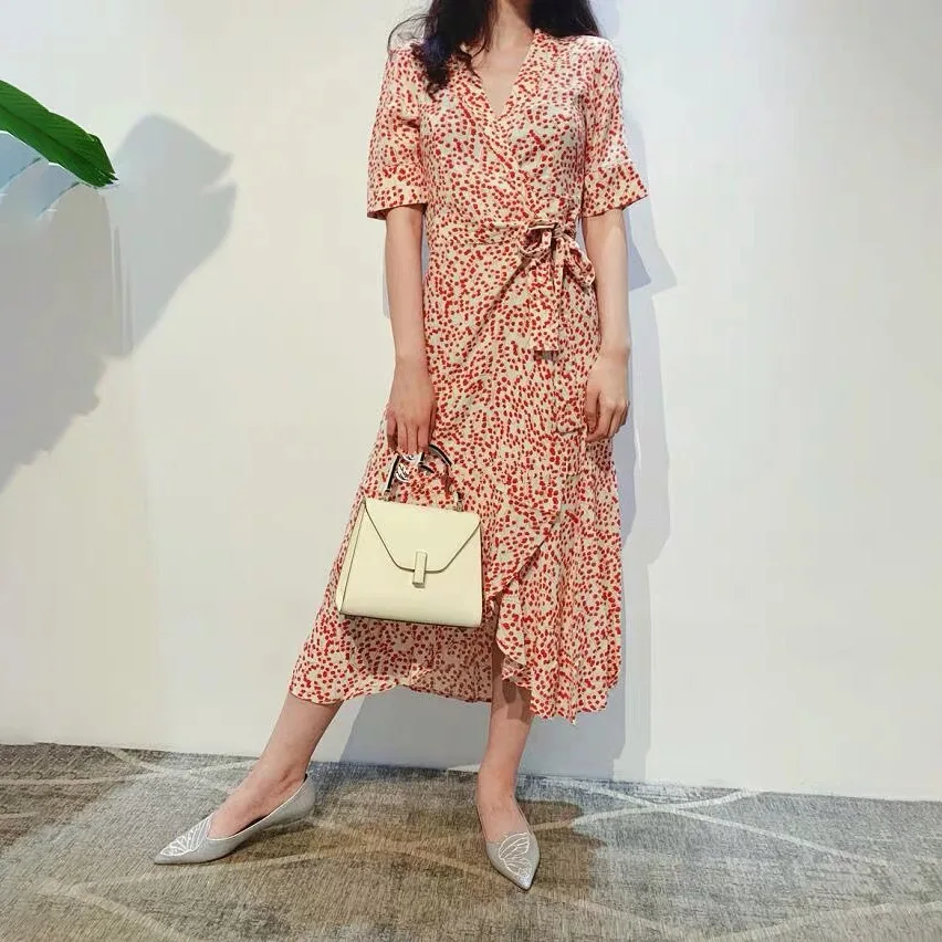 

New Printed V-collar Crepe Lace-wrapped Dress for Women In Spring and Summer of 2019 V-Neck Sashes Print Straight Women Dress
