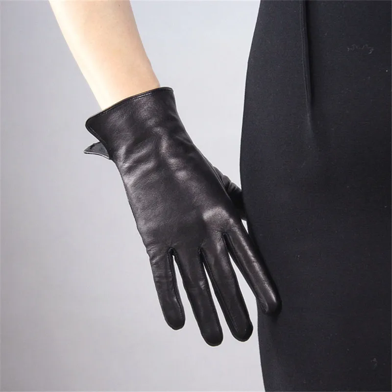 

Genuine Leather Pure Sheepskin Medium And Long Section Fashion Black Slender Cut Basic Style Woman Gloves Warm TB79