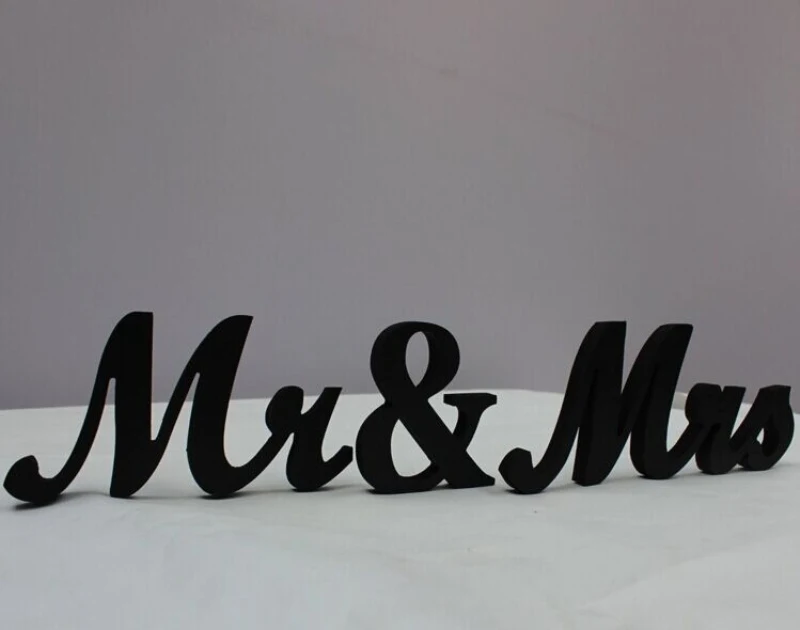 Wooden MR & MRS Wedding Signs For Sweetheart Love Wedding Sign Table Numbers Letters Decorations Marriage Accessories