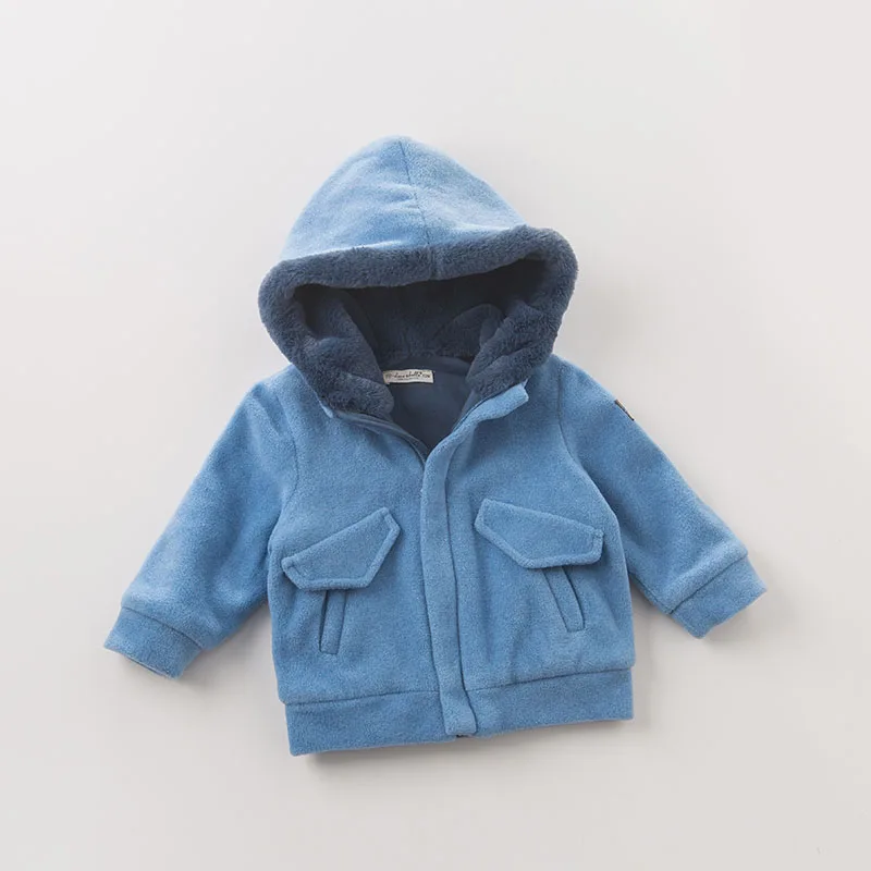 DB5975_0061_6Y3A4790