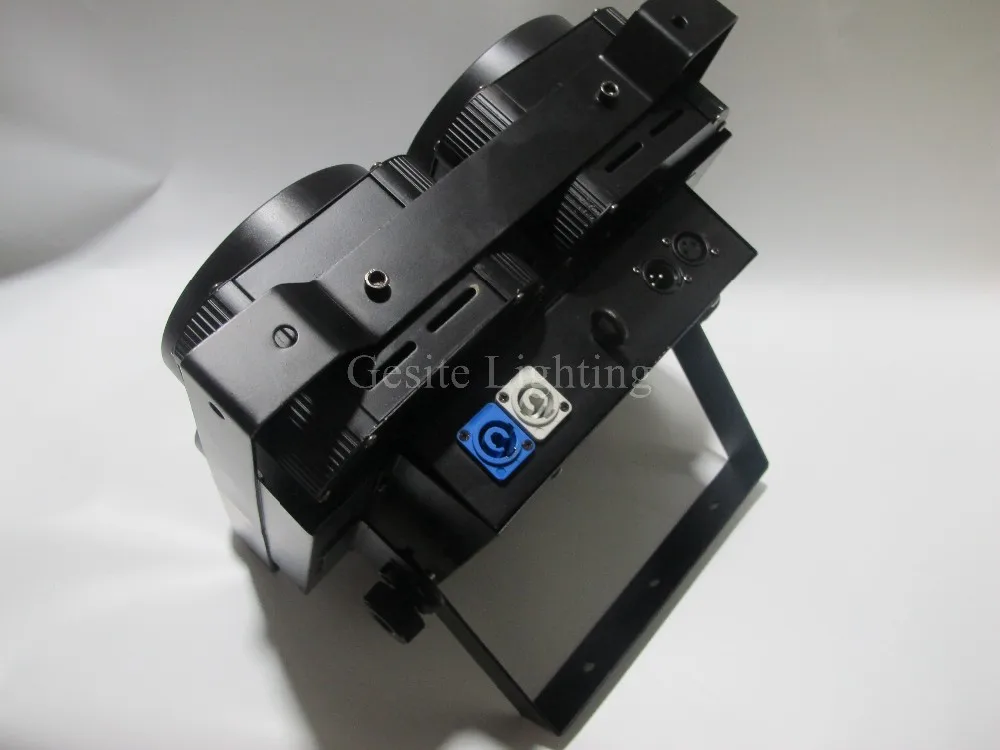 Profissional de Iluminação de Luz 4x100 w Dmx512 Led Audiência Blinder Luz 4 Olhos Branco Quente e frio Branco e 2em1 dj Stage 4 DJ Stage Profissional de iluminação de Luz