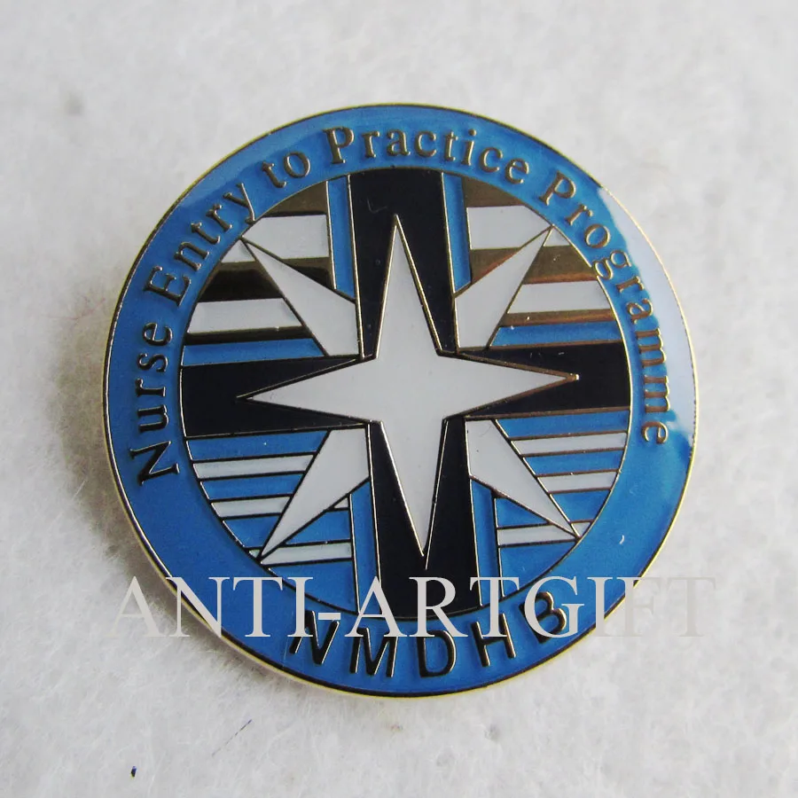 

Custom Charm Mask lapel Brooch pins fashion five Star flag pins Wars High Quality lapel badge pin brooches for men women Rated