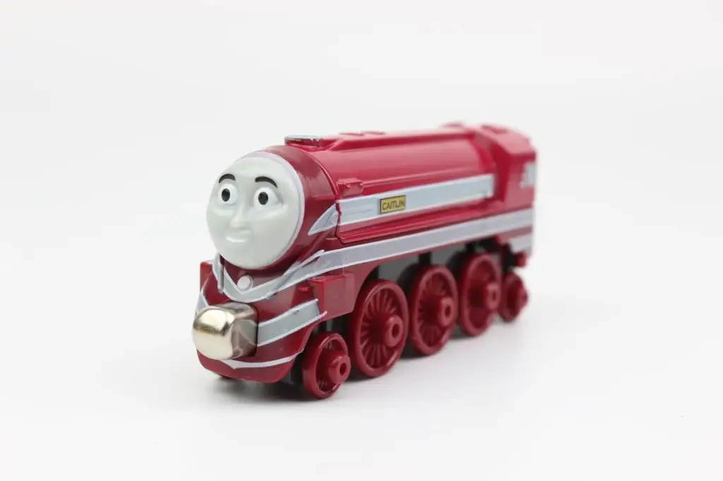 CAITLIN--Die cast Trains Magnetic Connector Magnetic Tails the Tank ...