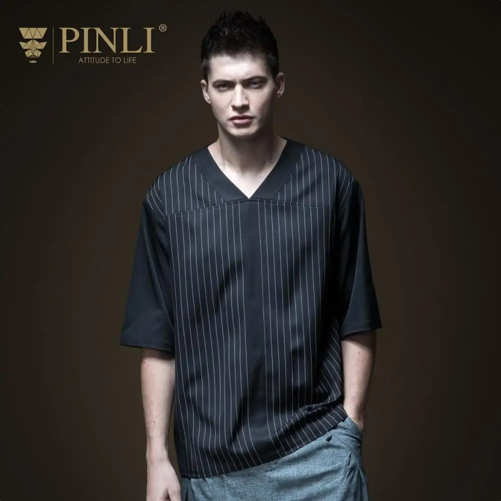 

2019 Top Half Undertale Palace Linkin Park Pinli Plus New Summer Men's Loose Stripe V-collar Sleeve T-shirt Tide B192311311