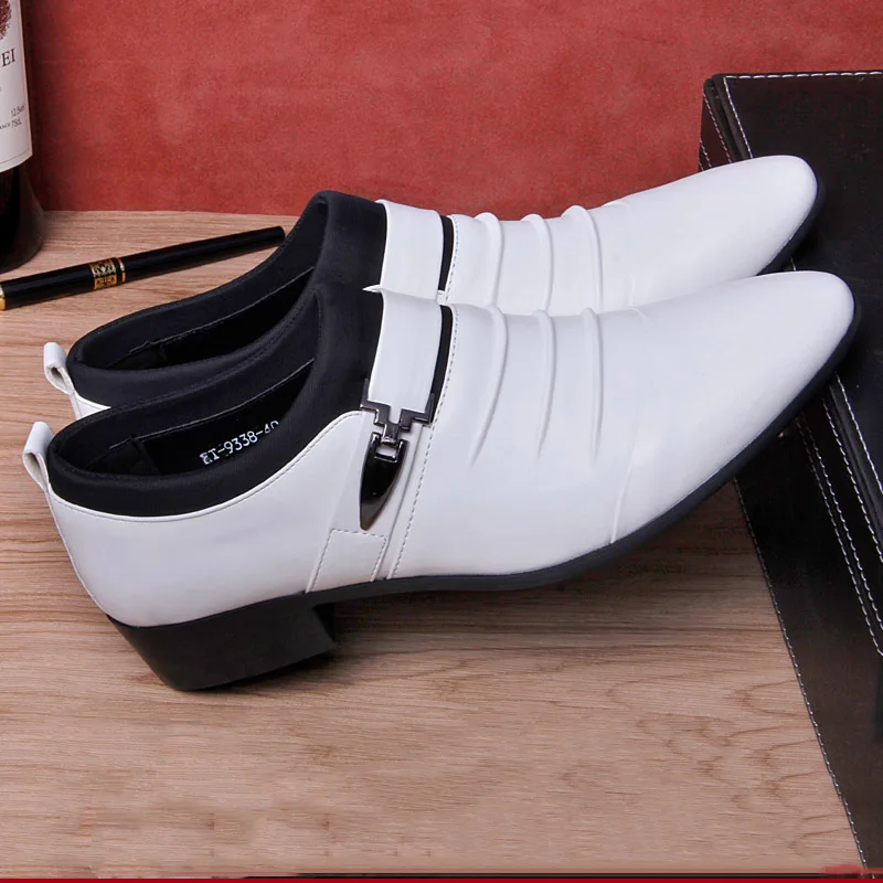Модные деловые мужские модельные туфли; Новинка года; классические кожаные мужские костюмы; туфли с острым носком для отдыха; модельные туфли без застежки; мужские оксфорды - Цвет: 9338 white