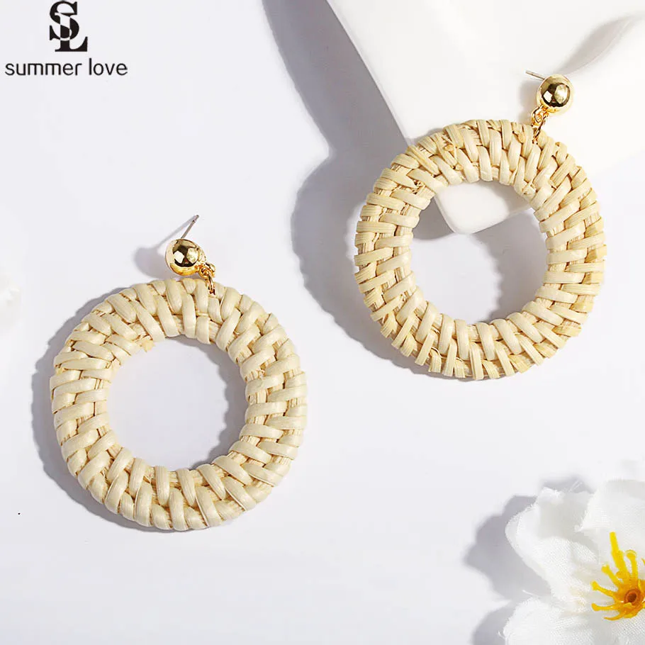 

Fashion Bohemian Round Straw Woven Dangle Earrings for Women Handmade Geometric Rattan Knit Earring Exaggerate Statement Jewelry