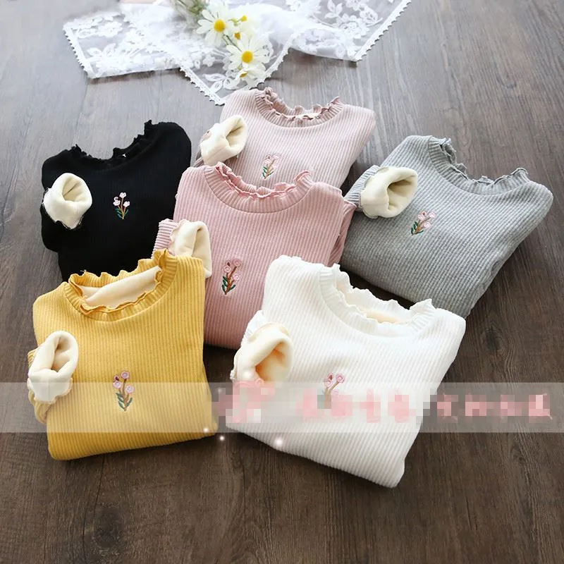 

2018 new autumn and winter arrival girl thick top with embroidery flower design