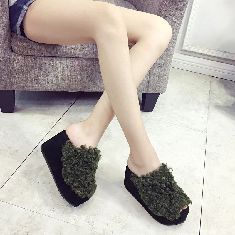 4718831412_358914208