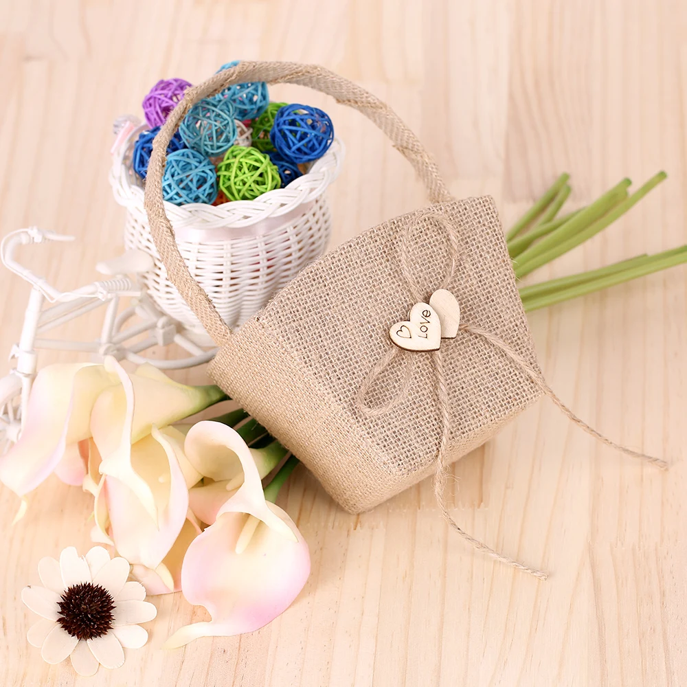 Vintage Rustic Wedding Burlap Flower Girl Basket with Wooden Heart Decoration Wedding Supplies