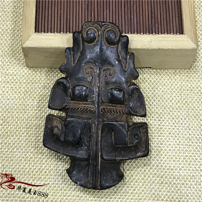 

Red mountain culture collection iron Meteorite carved totem PENDANT