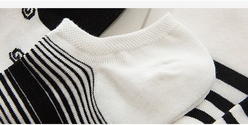ZQTWT 5 пара/лот черный, белый цвет носки до лодыжки Повседневное дышащая полоса Для мужчин носки Harajuku хлопок короткие носки для женщин Meias 3WZ102