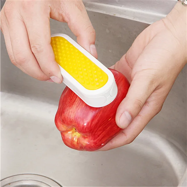 Arsmundi-1-pc-3-in-1-Vegetable-Peeler-Fruits-Grater-Slicer-Vegatable-Brush-Multifunctional-Vegetable-And.jpg_640x640