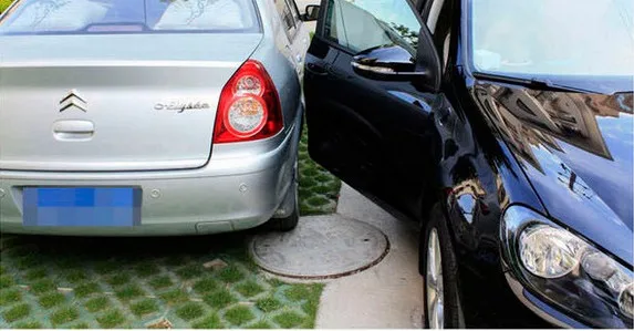 

4pcs/lot Car Door Crash Bar Protection Strip For Dacia duster logan sandero stepway lodgy mcv 2 dokker car styling