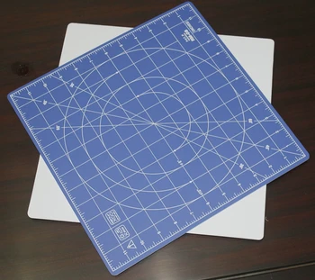 

Taiwan can be rotated plate hand patchwork cutting skid plate hand quilting tools diy leather tool blue color 0101002