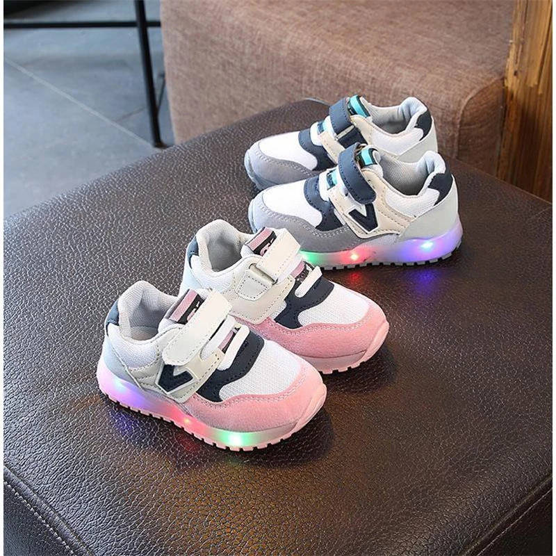 KEYITODO جديد العلامة التجارية الأزياء LED الاطفال رياضية للبنين بنات أحذية الربيع/الخريف متوهجة بارد عارضة الطفل الأطفال الأحذية c488