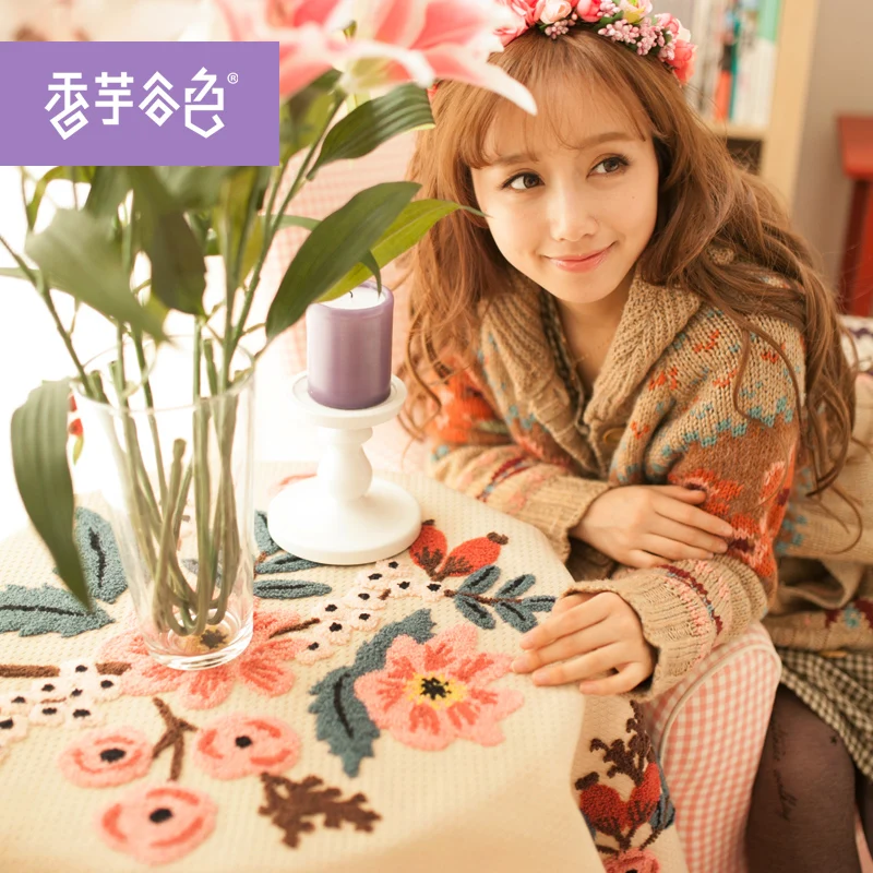 

Rustic Handmade Embroidered Flowers Tablecloth High Quality Cotton Tablecloth Home Use Tablecloth